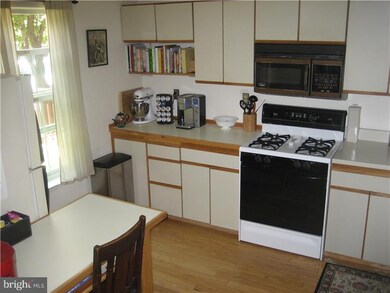 1904 Redwood Ct, Monmouth Junction, NJ 08852 - photo 4