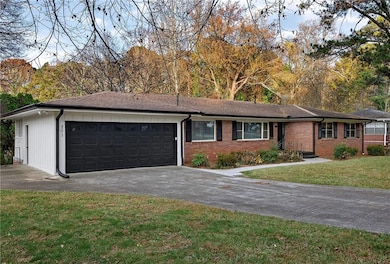 201 E Simon Terrace NW, Atlanta, GA 30318 - photo 2