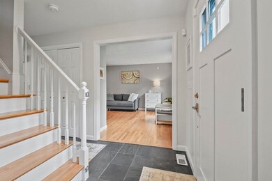 8 Eseks Cir, South Grafton, MA 01560 - photo 4