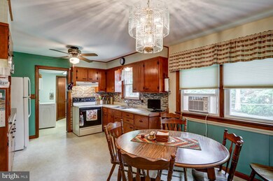 49 Cedar Ave, Brownstown, PA 17508 - photo 7