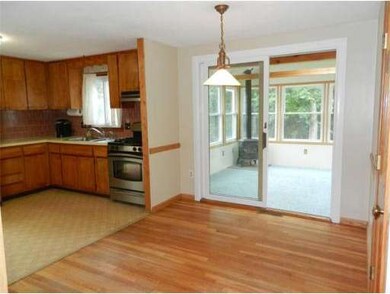 44 Ontario Dr, Hudson, MA 01749 - photo 2