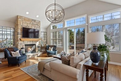 05_8687HeronCourt_1_LivingRoom_LowRes