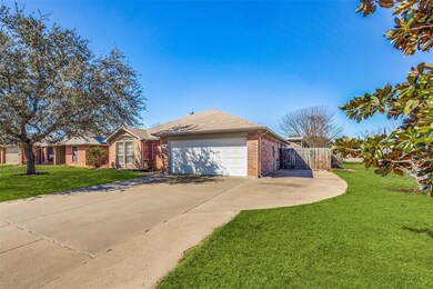 300 Odell St, Cleburne, TX 76033 - photo 2