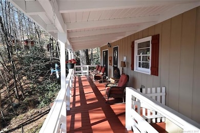 Upper Level Covered Deck