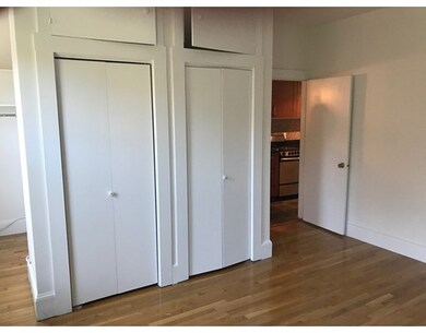 114 Saint Botolph St unit 2, Boston, MA 02115 - photo 2