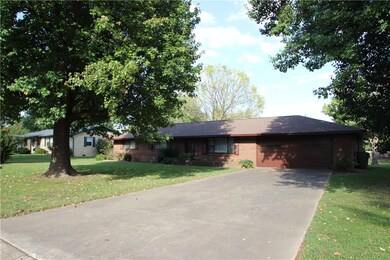 1905 S 12th St, Rogers, AR 72758 - photo 2