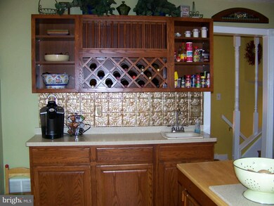 7624 Patapsco Dr, Sykesville, MD 21784 - photo 4