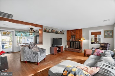 612 Meadowvale Ln, Media, PA 19063 - photo 3