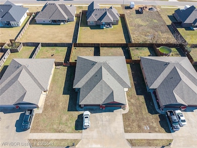 1102 Springhill Rd, Barling, AR 72923 - photo 3