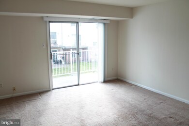 14455 Saint Germain Dr, Centreville, VA 20121 - photo 2