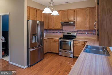 302 Buskin Ct, Severn, MD 21144 - photo 5