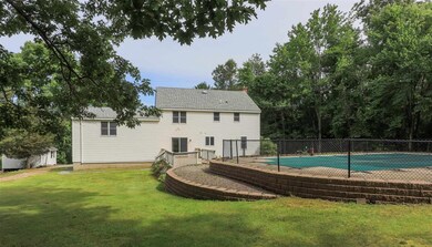 25 Stevens Rd, Pelham, NH 03076 - photo 5