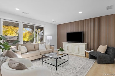 1048 Satterlee Rd, Bloomfield Hills, MI 48304 - photo 5