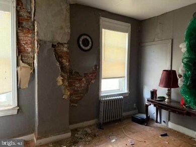 715 W 5th St, Chester, PA 19013 - photo 6