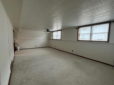 2009 Great Bend Blvd, Windom, MN 56101 - photo 5