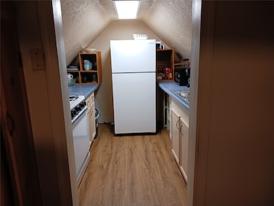 104 S Johnson St unit A, Alvin, TX 77511 - photo 7