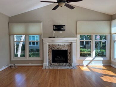 1118 Tennyson Ln, Naperville, IL 60540 - photo 4