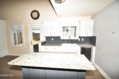 320 Warren Belin Dr, El Paso, TX 79928 - photo 7
