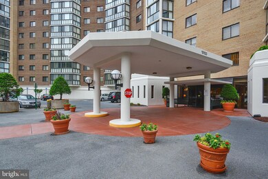 Greens of Leisure World unit 4-812, Silver Spring, MD 20906 - photo 2