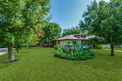 6605 Vada Dr, Dallas, TX 75214 - photo 3