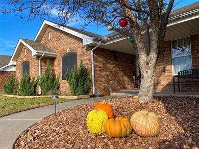 1302 Berkshire Place, Shawnee, OK 74804 - photo 2