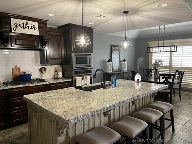 11294 S 210th East Ave, Broken Arrow, OK 74014 - photo 3