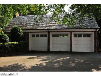 1992 Runnymede Rd, Winston Salem, NC 27104 - photo 5