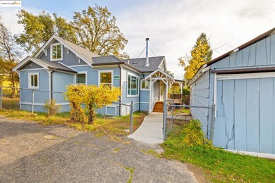 18527 Crocker Ave, Tuolumne, CA 95379 - photo 2