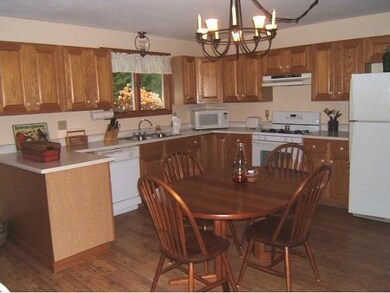 112 Our Rd, Putney, VT 05346 - photo 7