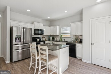 566 Skye Dr, Commerce, GA 30529 - photo 6