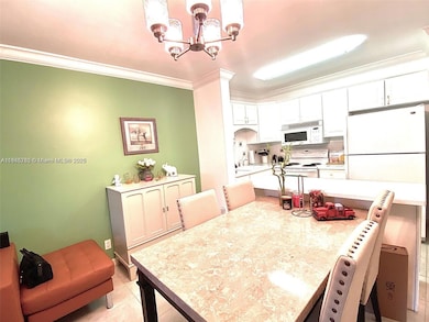 1520 Mckinley St unit 216E, Hollywood, FL 33020 - photo 3