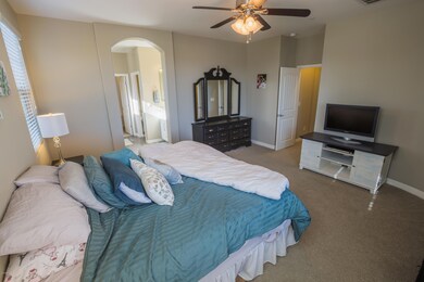 MasterBed2