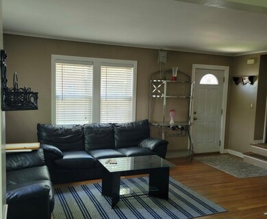1703 Linden St, Des Plaines, IL 60018 - photo 4
