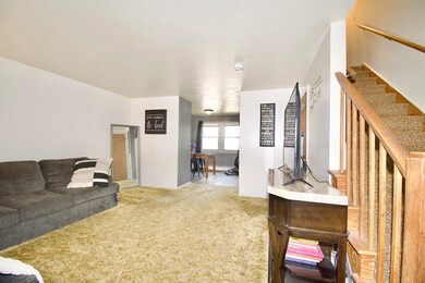 81 Manor Ct unit 81, Springfield, MA 01118 - photo 4