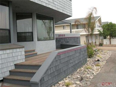 Front entry on Studio Drive