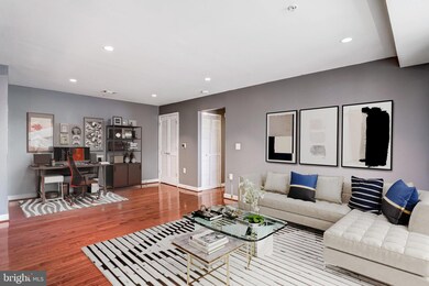 4129 S Four Mile Run Dr unit 302, Arlington, VA 22204 - photo 2