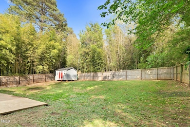 3332 Apache Drive-35