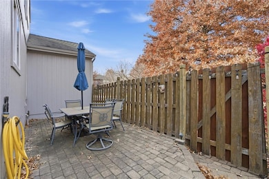 15821 Rosewood St, Leawood, KS 66224 - photo 6