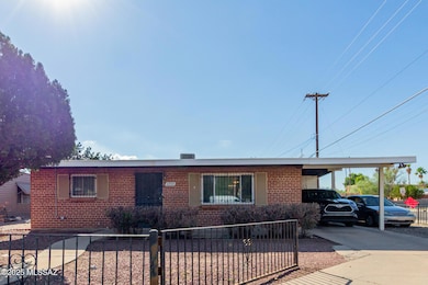 2777 N Alvernon Way, Tucson, AZ 85712 - photo 5