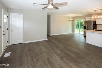 2BAB4E65-AEE6-476D-890B-AAA78F4EE7DE