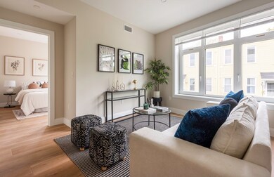 394 Mcgrath Hwy unit 202, Somerville, MA 02143 - photo 4