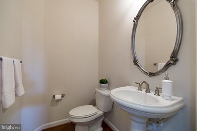 22568 Castle Oak Rd, Clarksburg, MD 20871 - photo 7
