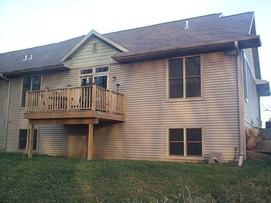 65 Berdella Ct, Cross Plains, WI 53528 - photo 2