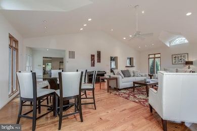 201 Springbrook Dr, Silver Spring, MD 20904 - photo 4