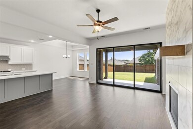 4617 Ranchman Blvd, Denton, TX 76210 - photo 3