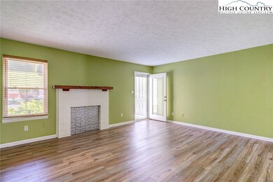 165 Meadow Ridge Rd unit 5, Boone, NC 28607 - photo 3