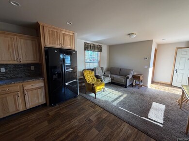 464 S Ohio Ave, Lander, WY 82520 - photo 6