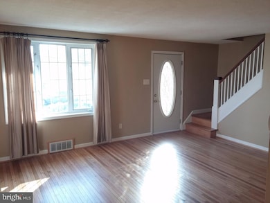 705 Lees Ln, Collingswood, NJ 08108 - photo 3