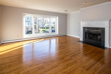 Living Room-4