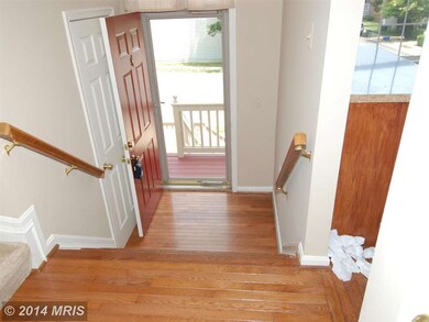302 Mcdaniel Dr, Purcellville, VA 20132 - photo 2